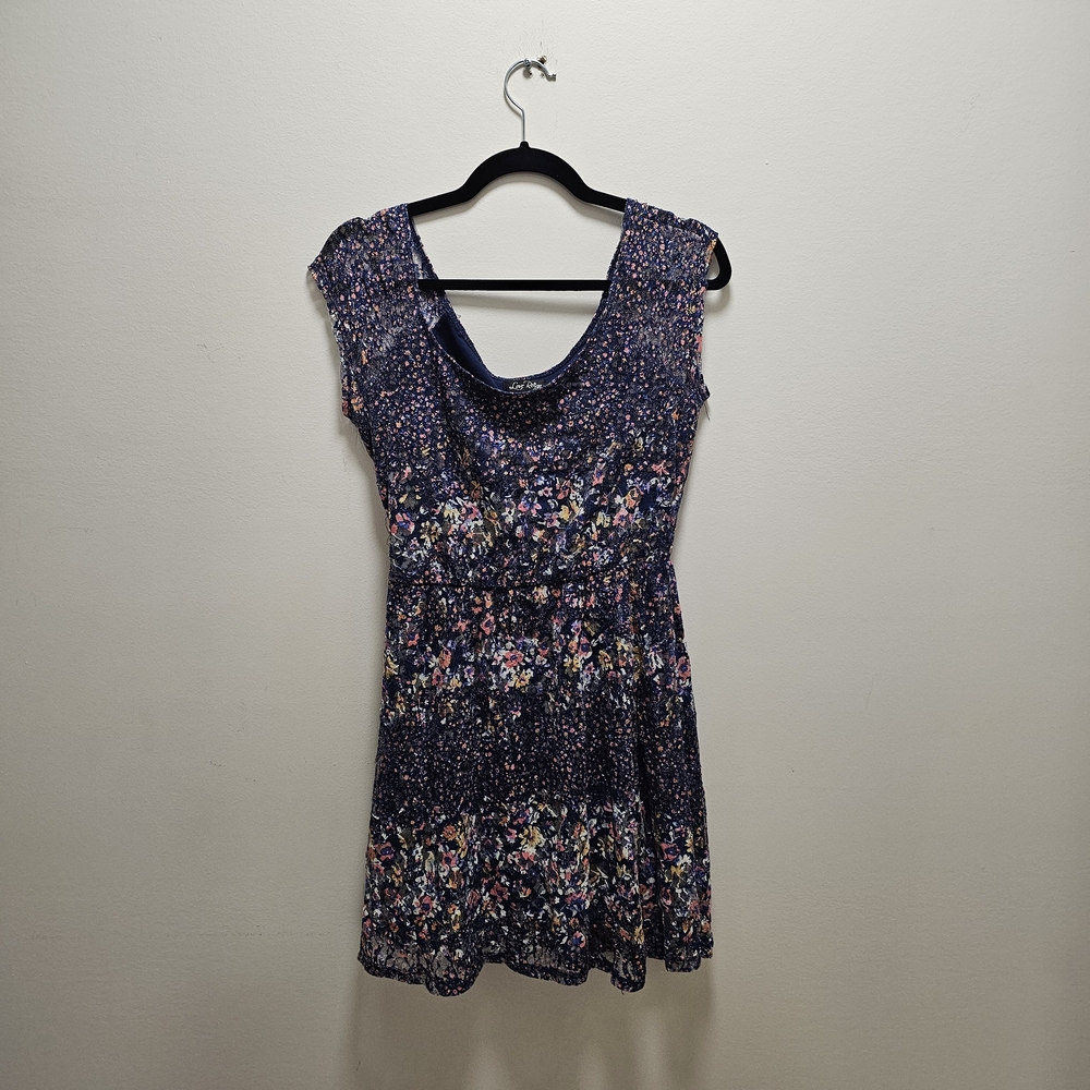 Chic Navy Floral Mini Dress